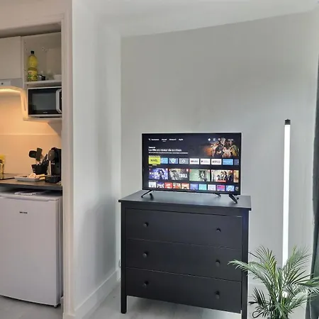 Appartement Le Pithou - Votre Pied A Terre Equipe En 5